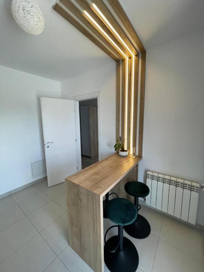 Lara 65 - Cozy & Modern Apartment @ Conest Iasi Eksteriør bilde