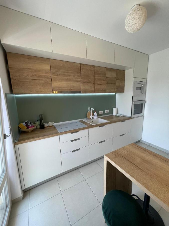 Lara 65 - Cozy & Modern Apartment @ Conest Iasi Eksteriør bilde